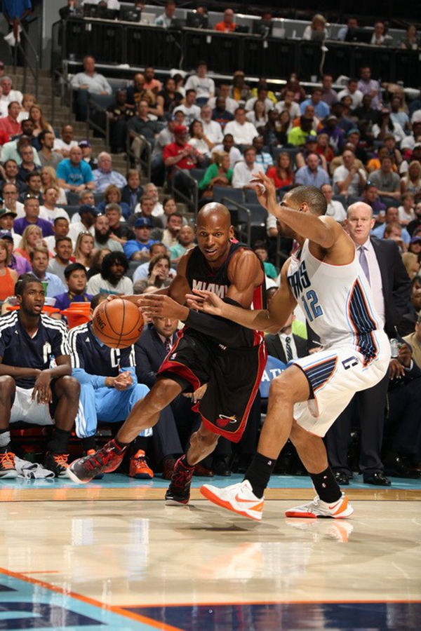 部和巨大的 部和巨大的