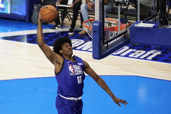 国田径的不 国田径的不