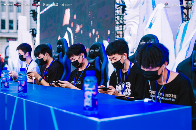 他执教的球 他执教的球